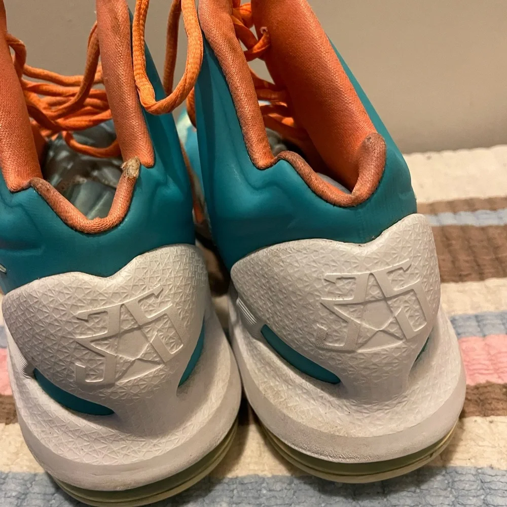 KD Basketball Shoes Easter - Picture 4 of 6